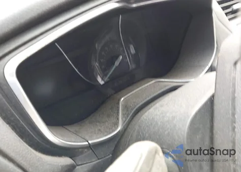 2017 Ford Fusion Energi Titanium z USA, uszkodzony, nr VIN 3FA6P0SU0HR202909